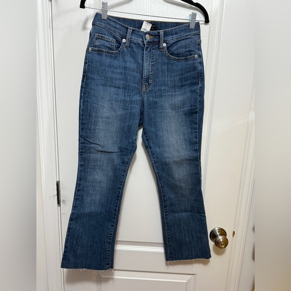 Banana Republic Women's Curvy Cropped Bootcut Jeans Size 27 / 4 Stretch blue nwt - Picture 1 of 16